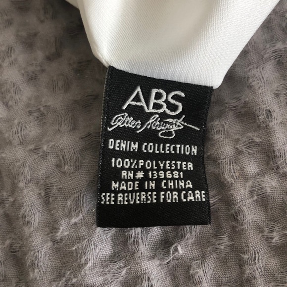 Cute blue patterned tank - Picture 4 of 4